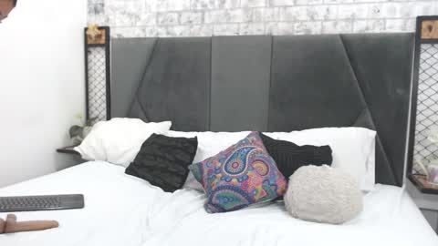 Snapshot of milaaadams chatting on February 3, 11:53 am mila online show from February 3, 11:53 am