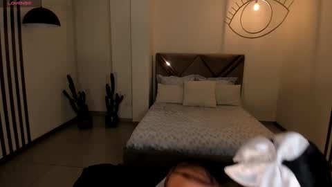 Snapshot of milacoleman chatting on September 10, 2:11 am Mila online show from September 10, 2:11 am