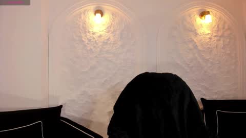 Snapshot of milacoleman chatting on October 21, 2:04 am Mila online show from October 21, 2:04 am