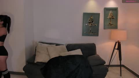 Snapshot of milacoleman chatting on September 29, 12:16 am Mila online show from September 29, 12:16 am