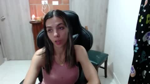 Snapshot of milacoxx8819 chatting on January 31, 2:48 am milacoxx8819 online show from January 31, 2:48 am
