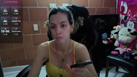 milacoxx8819 online show from October 6, 11:53 pm