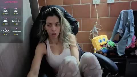 milacoxx8819 online show from October 9, 4:44 pm