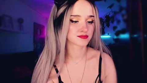 MiladyJolie online show from October 4, 5:24 am