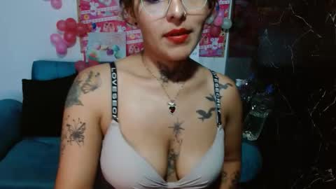Snapshot of milafuckass chatting on September 10, 9:59 pm milafuckass online show from September 10, 9:59 pm