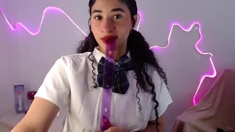 Snapshot of milah_hearrty chatting on September 21, 8:40 pm Milah online show from September 21, 8:40 pm