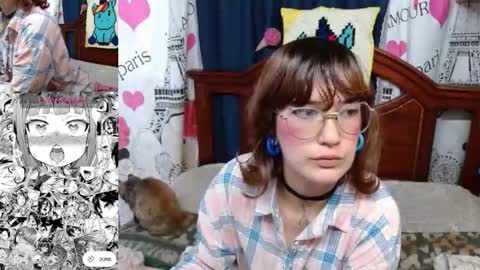 Snapshot of milalunala chatting on October 31, 8:13 pm Mila-Lunala online show from October 31, 8:13 pm