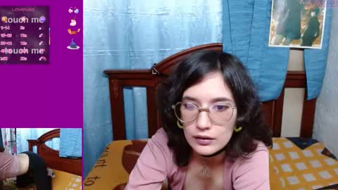 Snapshot of milalunala chatting on February 18, 2:27 am Mila-Lunala online show from February 18, 2:27 am