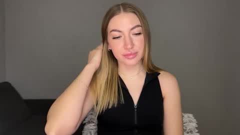 Milana online show from February 14, 5:36 pm