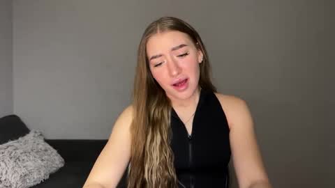 Milana online show from March 4, 7:11 pm