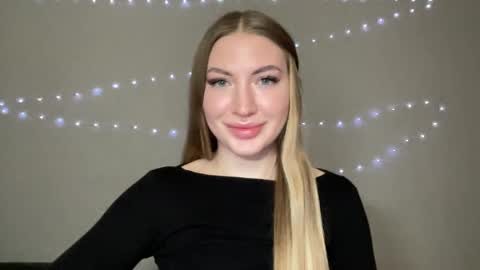 Milana online show from December 8, 6:06 pm