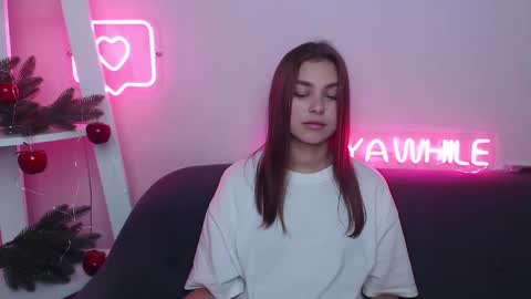 milanaangelas online show from December 24, 6:00 am