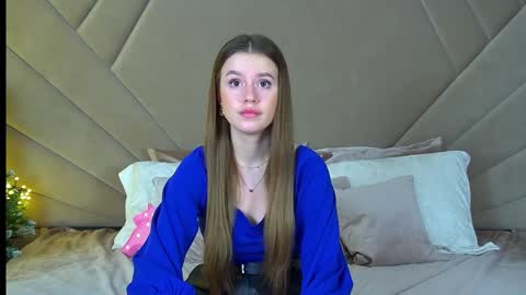 MilanaBalmain online show from December 16, 2:27 pm