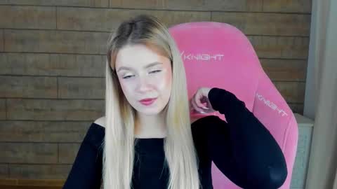 MilanaBalmain online show from March 13, 4:25 am