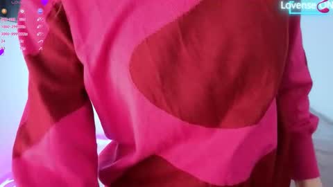 Snapshot of milanacamgirl chatting on October 12, 4:04 am Milana online show from October 12, 4:04 am