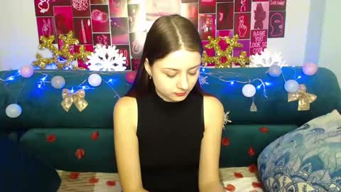 milanaroz online show from December 28, 5:44 am