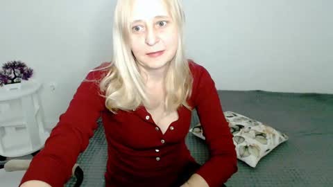 Snapshot of milanav chatting on March 6, 2:51 am Milena online show from March 6, 2:51 am