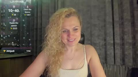 milanna_x online show from April 13, 8:09 pm