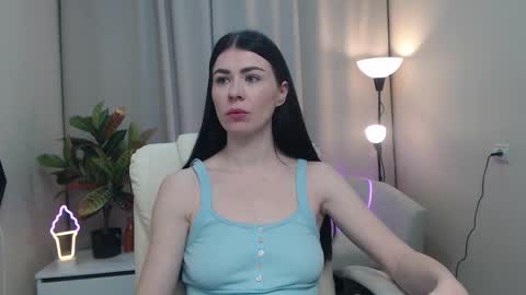 milasecretsss online show from February 18, 7:18 am