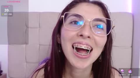 Ana online show from December 10, 10:26 pm