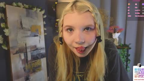 Mila online show from February 9, 2:28 am