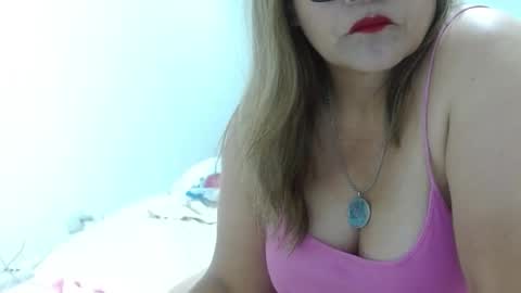 Snapshot of milena_hoot_ chatting on September 23, 2:43 am MILENA online show from September 23, 2:43 am