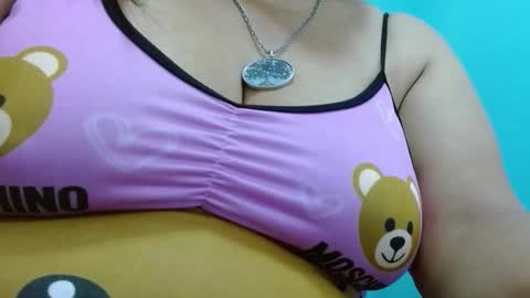 Snapshot of milena_hoot_ chatting on October 25, 8:22 am MILENA online show from October 25, 8:22 am