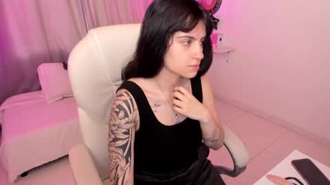  IEY EY  online show from September 18, 11:31 am