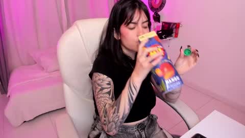  IEY EY  online show from October 1, 4:28 am