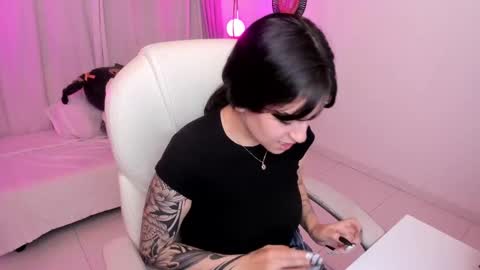  IEY EY  online show from October 20, 3:20 am