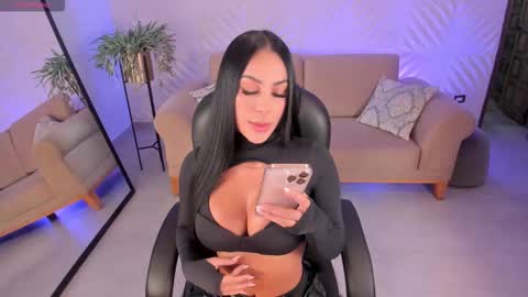 Miley Cruz  IG miley model23 online show from February 20, 7:58 pm