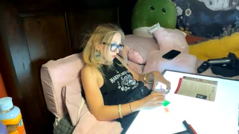 milf4everjenna online show from March 4, 2:56 pm