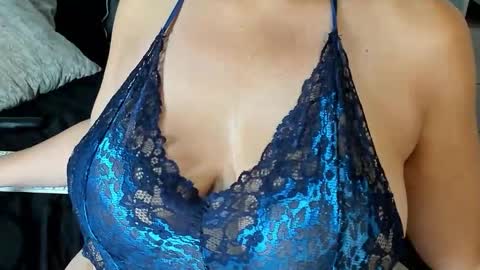 milfclarette online show from September 18, 10:08 pm