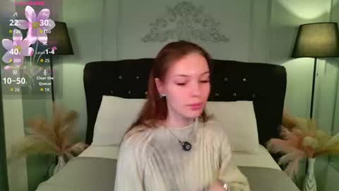 Mili Jay online show from July 13, 6:52 pm