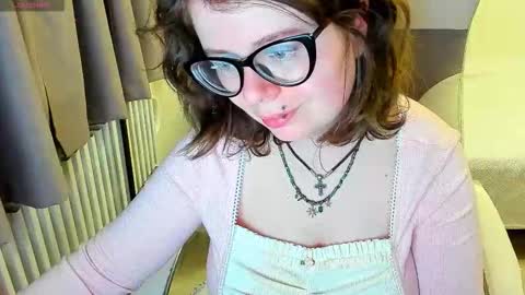 Snapshot of milisasweet chatting on October 8, 7:18 pm MilisaSweet online show from October 8, 7:18 pm