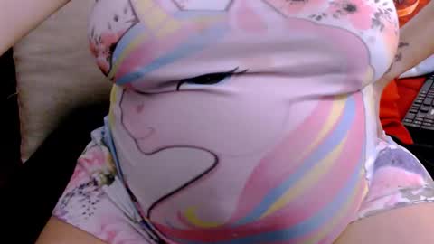 milk_zafira online show from December 18, 3:55 am