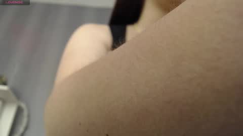 Amira online show from November 4, 3:17 pm