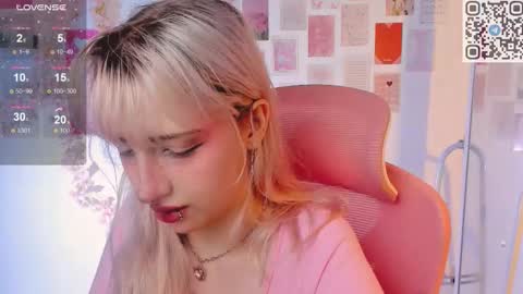 milkmorii online show from September 13, 6:27 pm