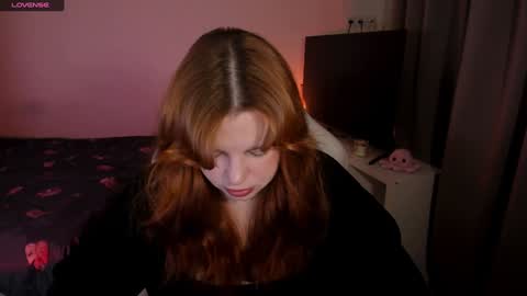 Lisa online show from December 4, 5:27 am