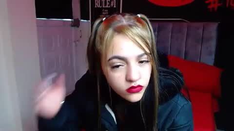 Violeta online show from January 4, 2:04 pm