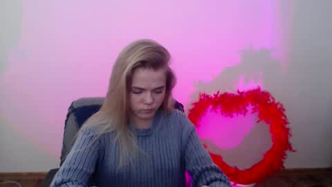 millaloveli online show from February 27, 9:09 am