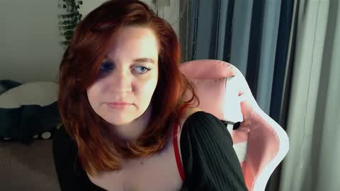 Milla online show from December 3, 6:17 pm