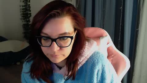 Milla online show from December 11, 9:01 pm