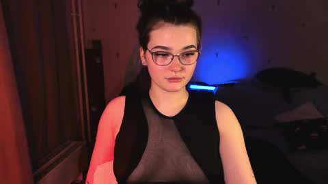 Millie online show from May 28, 4:27 pm