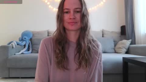 milly_browski online show from October 16, 5:54 am