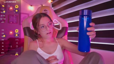 MILLY online show from December 4, 4:27 pm