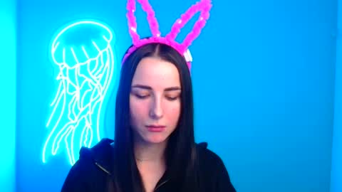 Snapshot of milly_liss chatting on December 5, 7:16 am Milly online show from December 5, 7:16 am