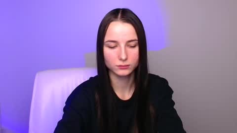 Snapshot of milly_liss chatting on December 6, 7:54 am Milly online show from December 6, 7:54 am