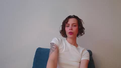 Snapshot of milly_ross23 chatting on September 23, 7:39 am Milly online show from September 23, 7:39 am