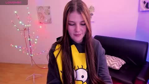 Snapshot of millysandler chatting on March 6, 1:35 pm Milly online show from March 6, 1:35 pm
